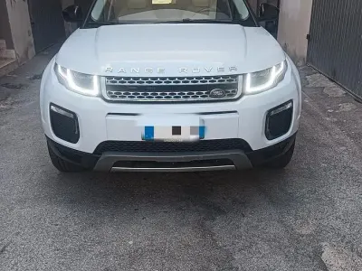 Usata Land Rover Range Rover evoque 126 CV (92 kW) 2017 Bianco SUV