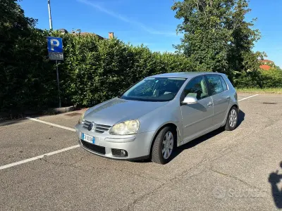 Usata VW Golf IV 115 CV (84 kW) 2005 Grigio Berlina