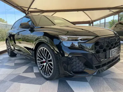 Nuova Audi Q8 S-Line 286 CV (210 kW) 2026 Nero mito metallizzato SUV