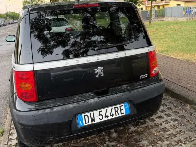 Usata Peugeot 1007 88 CV (64 kW) 2006 Nero Monovolume