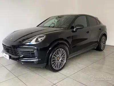 Usata Porsche Cayenne 340 CV (250 kW) 2020 Nero metallizzato SUV