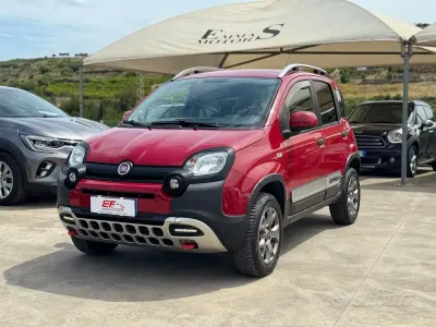 Usata Fiat Panda Cross Cross 90 CV (66 kW) 2015 Rosso Utilitaria