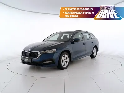 Usata Skoda Octavia Executive 150 CV (110 kW) 2022 Blu lava metallizzato Station wagon