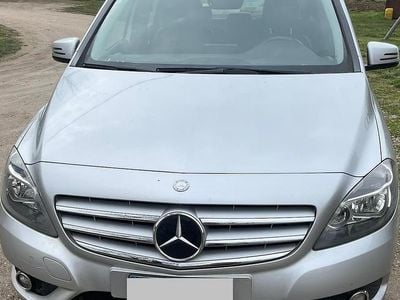 Grigio Usata 2014 Mercedes 180 Berlina | 9500 €