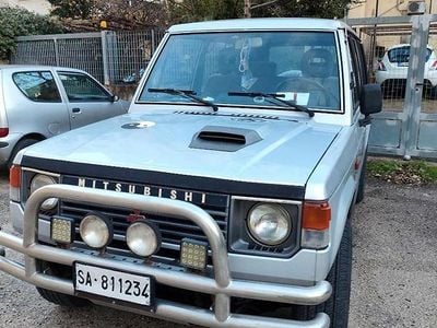 Usata Mitsubishi Pajero 84 CV (61 kW) 1992 Grigio SUV