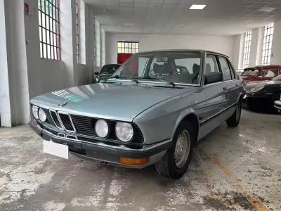 Usata BMW 518 90 CV (66 kW) 1982 Bluazzurro Berlina