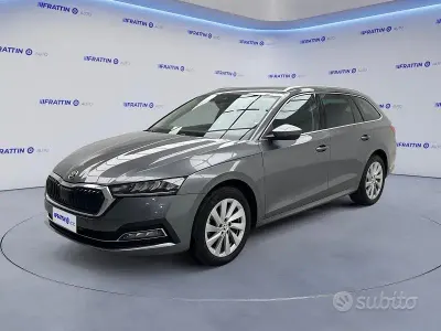 Usata Skoda Octavia Style 150 CV (110 kW) 2023 Grigio scuro Station wagon