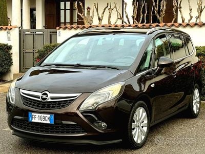 Marrone Usata 2017 Opel Zafira Monovolume | 6690 € (Super prezzo)