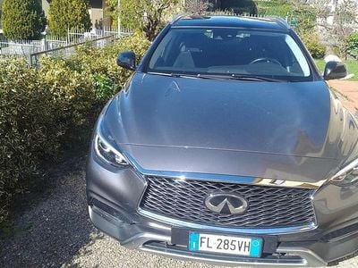 Usata Infiniti QX30 Premium 170 CV (125 kW) 2017 Grigio SUV