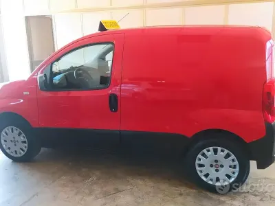 Usata Fiat Fiorino 95 CV (69 kW) 2016 Rosso Monovolume