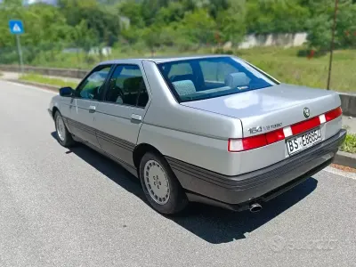 Usata Alfa Romeo 164 207 CV (152 kW) 1991 Grigio Berlina