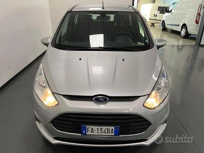 Usata Ford B-MAX Titanium 75 CV (55 kW) 2015 Grigio Monovolume