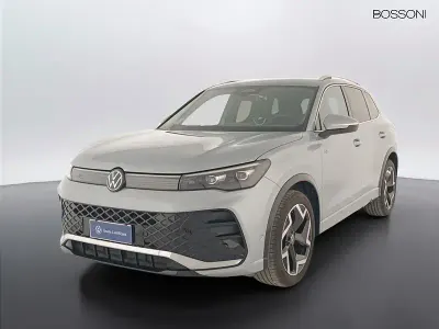 Usata VW Tiguan R-line 150 CV (110 kW) 2025 Grigio SUV