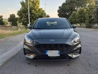 Usata Ford Focus ST-Line 150 CV (110 kW) 2018 Grigio Berlina
