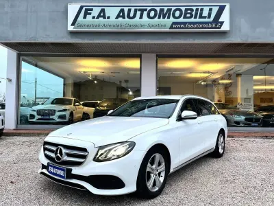 Gebraucht Mercedes E220 194 PS (142 kW) 2017 Weiß Kombi