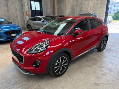 Usata Ford Puma Titanium S 125 CV (91 kW) 2023 Fantastic red SUV