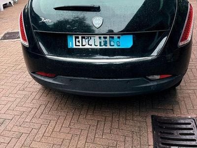 Usata Lancia Delta 120 CV (88 kW) 2010 Nero Utilitaria