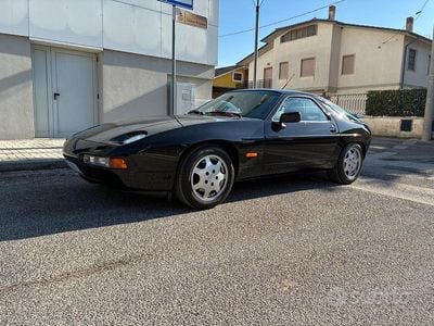 Usata Porsche 928 330 CV (242 kW) 1990 Nero Coupé