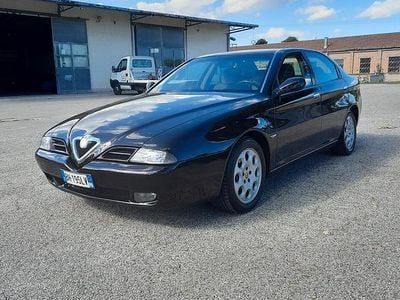 Alfa Romeo 166
