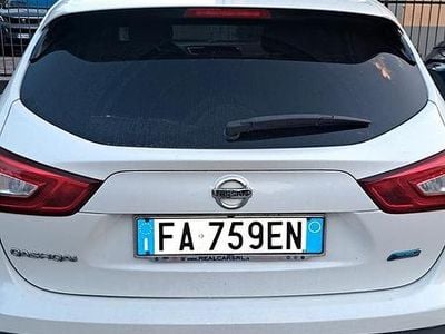 Usata Nissan Qashqai 360º 110 CV (80 kW) 2015 Bianco SUV