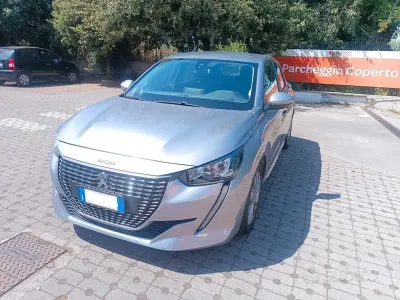 Usata Peugeot 208 Active 75 CV (55 kW) 2021 Grigio Utilitaria