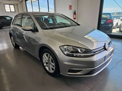 Usata VW Golf VII Executive 131 CV (96 kW) 2019 Grigio Berlina