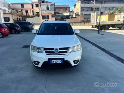 Usata Fiat Freemont Lounge 140 CV (102 kW) 2012 Bianco SUV