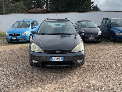 Usata Ford Focus 116 CV (85 kW) 2001 Grigio Station wagon