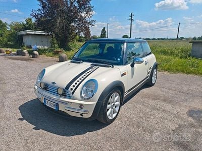 Usata Mini Cooper S 116 CV (85 kW) 2004 Giallo Utilitaria