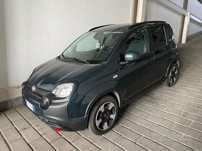 Usata Fiat Panda Cross Cross 69 CV (50 kW) 2023 Verde Utilitaria