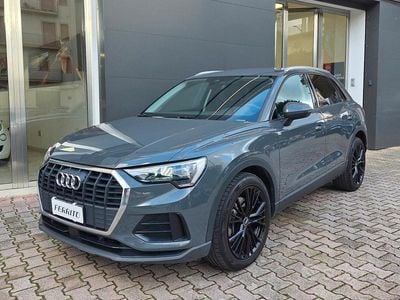 Begagnad Audi Q3 Business 190 HK (139 kW) 2020 Grå SUV