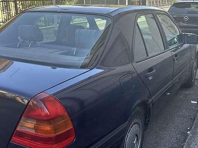 Usata Mercedes C250 Elegance 113 CV (83 kW) 1995 Berlina