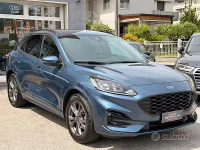 Usata Ford Kuga ST-Line 150 CV (110 kW) 2023 Blu SUV