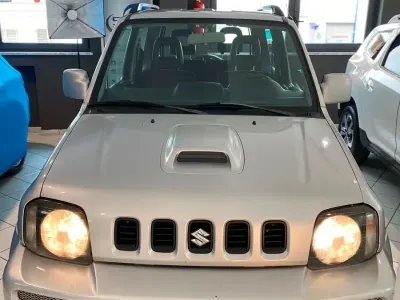 Usata Suzuki Jimny 86 CV (63 kW) 2007 Argento SUV
