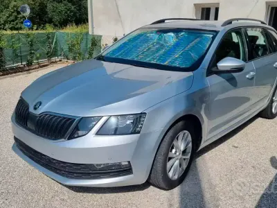 Usata Skoda Octavia Executive 116 CV (85 kW) 2019 Grigio Station wagon