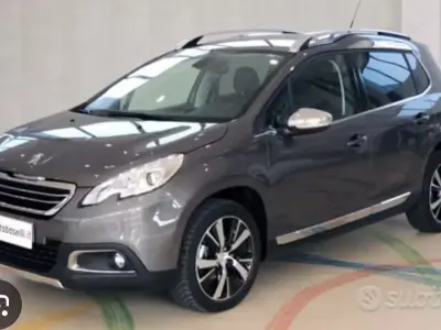 Gebraucht Peugeot 2008 Allure 99 PS (72 kW) 2016 Grau SUV