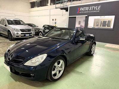 Usata Mercedes SLK350 272 CV (200 kW) 2006 Blu/azzurro Cabrio