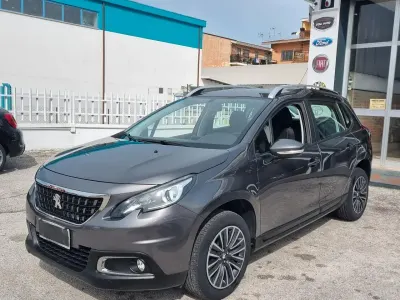 Używany Peugeot 2008 S 102 KM (75 kW) 2018 Szary SUV