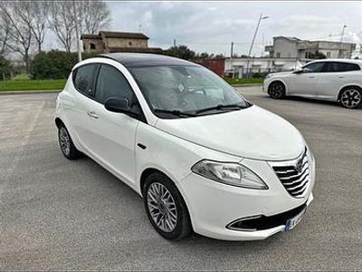 Usata Lancia Ypsilon 95 CV (69 kW) 2012 Utilitaria
