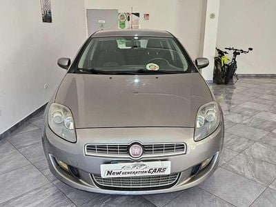Usata Fiat Bravo Dynamic 120 CV (88 kW) 2011 Grigio Utilitaria