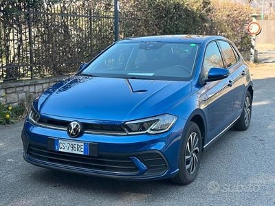 Usata VW Polo Life 95 CV (69 kW) 2024 Blu Utilitaria