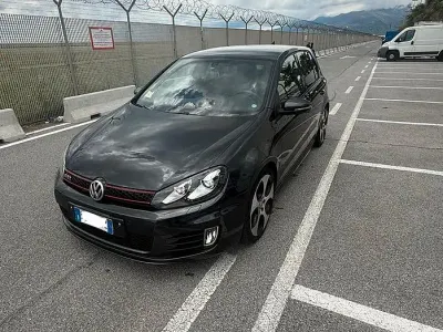 Używany VW Golf VII GTI 211 KM (155 kW) 2012 Szary Sedan/Limuzyna