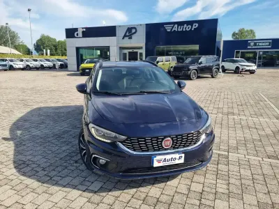 Usata Fiat Tipo Lounge 95 CV (69 kW) 2017 Blu/azzurro Station wagon
