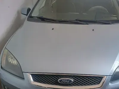 Usado Ford Focus 90 HP (66 kW) 2006 Sedan