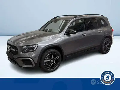 Nuova Mercedes GLB200 AMG 150 CV (110 kW) 2026 Grigio SUV