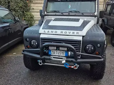 Usata Land Rover Defender 122 CV (89 kW) 2013 Bianco SUV