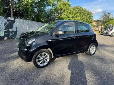 Usata Smart ForFour 71 CV (52 kW) 2019 Nero Utilitaria
