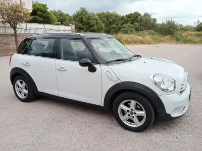 Usata Mini One Countryman 122 CV (89 kW) 2011 Bianco SUV