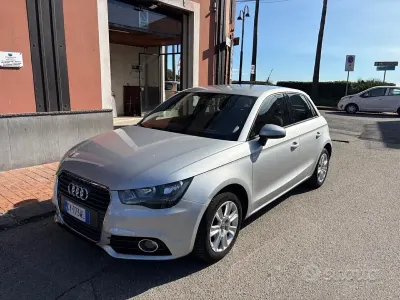 Usata Audi A1 Sportback Attraction 90 CV (66 kW) 2013 Grigio Utilitaria