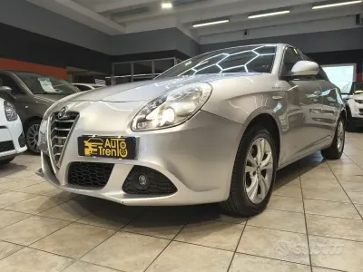 Usata Alfa Romeo Giulietta Progression 170 CV (125 kW) 2012 Grigio Utilitaria